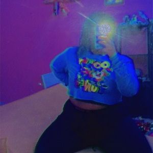 Meet your Posher, Chloe